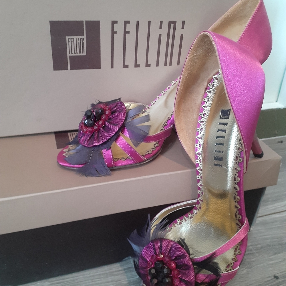 Fellini fuchsia heels size 8 /  38